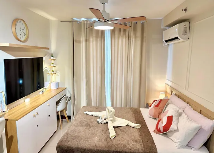 Fast Wifi Modern Condo Minutes Away From Airport Apartment